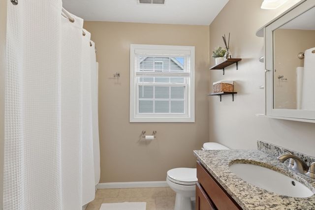 10 Merrimac Way H, Tyngsborough, MA 01879