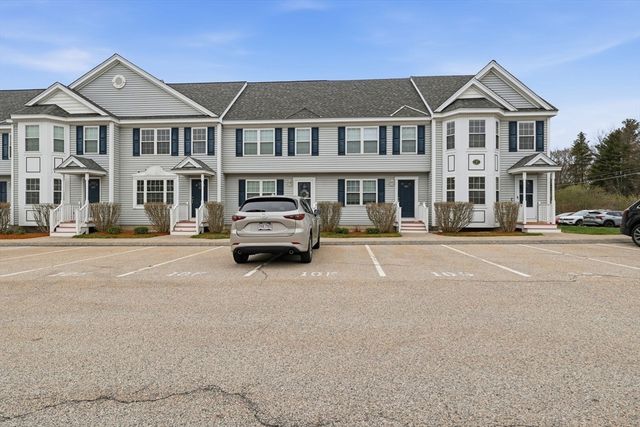 10 Merrimac Way H, Tyngsborough, MA 01879