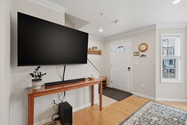 10 Merrimac Way H, Tyngsborough, MA 01879