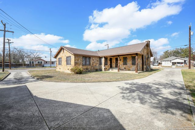 2106 STEVES AVE, San Antonio, TX 78210