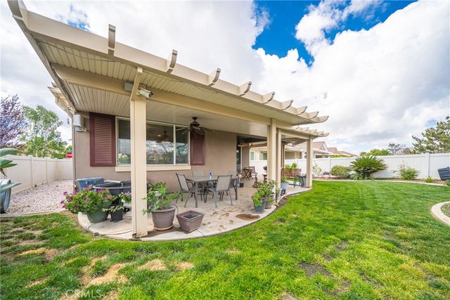 1168 Saguaro Rd, Beaumont, CA 92223