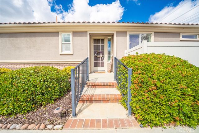 1168 Saguaro Rd, Beaumont, CA 92223