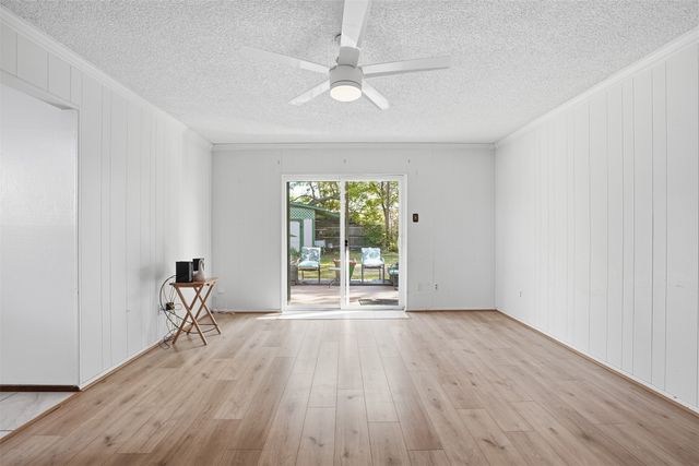 624 NW Barbara Lane, Burleson, TX 76028