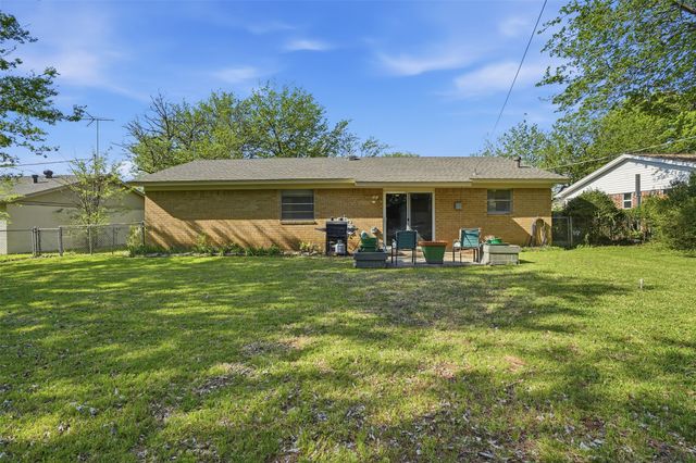 624 NW Barbara Lane, Burleson, TX 76028
