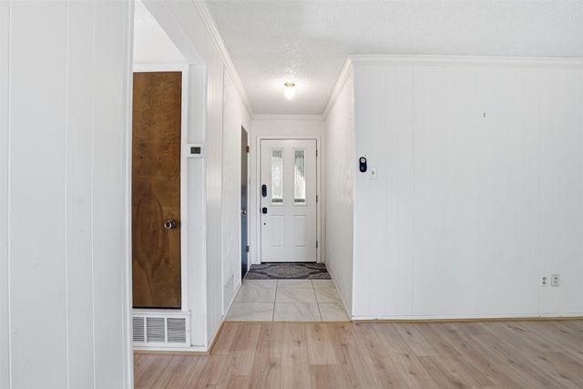 624 NW Barbara Lane, Burleson, TX 76028