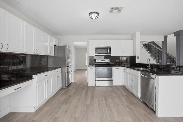 1161 KEMPTON CHASE PARKWAY, Orlando, FL 32837
