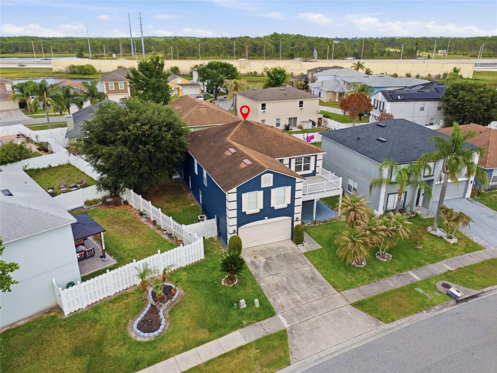 Image 30 of property listing at 1161 KEMPTON CHASE PARKWAY, Orlando, FL 32837
