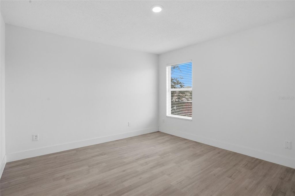 Image 45 of property listing at 1161 KEMPTON CHASE PARKWAY, Orlando, FL 32837