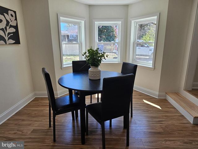 5 N LOCUST AVE, Marlton, NJ 08053