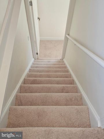 5 N LOCUST AVE, Marlton, NJ 08053