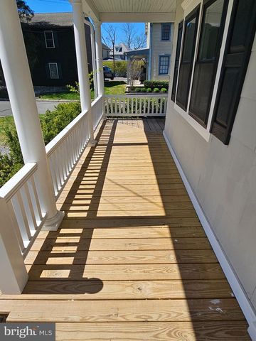 5 N LOCUST AVE, Marlton, NJ 08053