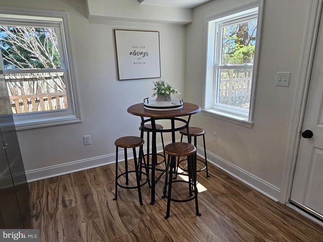 5 N LOCUST AVE, Marlton, NJ 08053