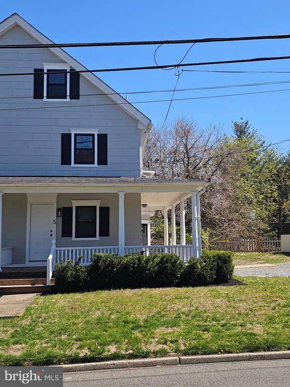 5 N LOCUST AVE, Marlton, NJ 08053