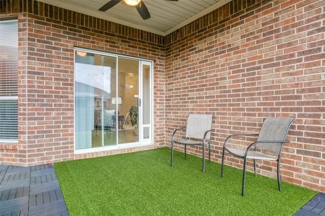 12852 Old Macgregor Lane, Fort Worth, TX 76244