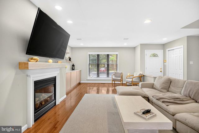 709 KINGS CROFT, Cherry Hill, NJ 08034