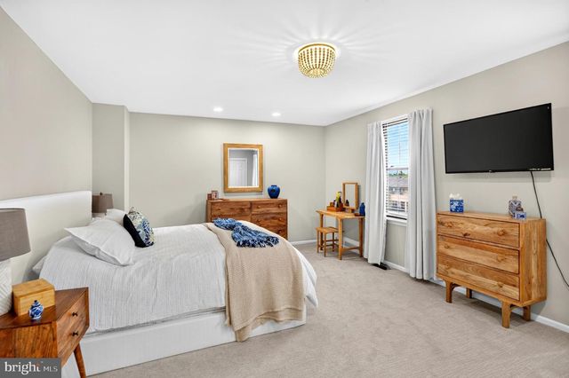 709 KINGS CROFT, Cherry Hill, NJ 08034