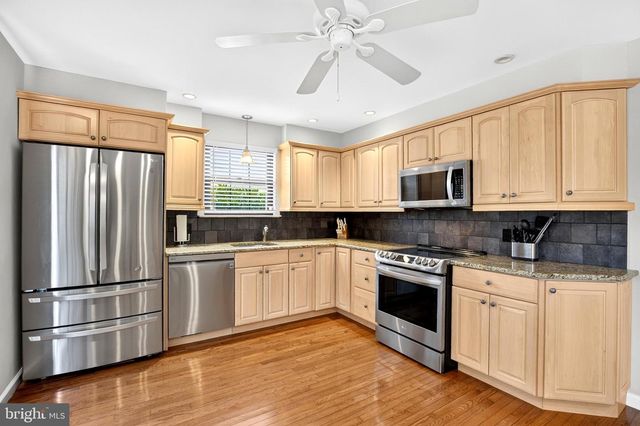 709 KINGS CROFT, Cherry Hill, NJ 08034