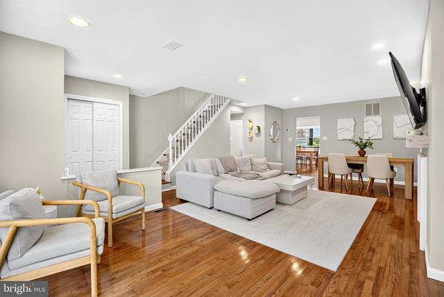 709 KINGS CROFT, Cherry Hill, NJ 08034