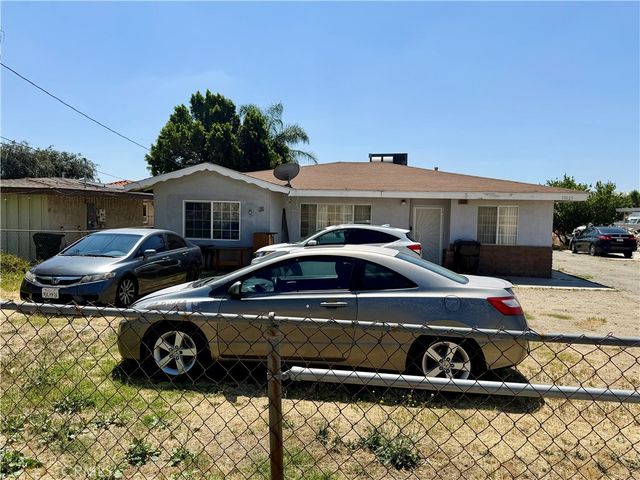 19015 Slover, Bloomington, CA 92316
