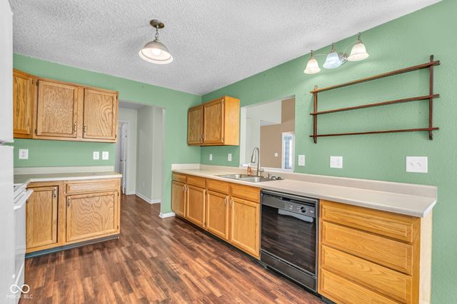 5462 Montavia Circle, Indianapolis, IN 46239