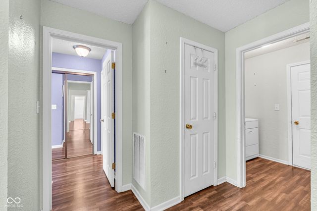 5462 Montavia Circle, Indianapolis, IN 46239