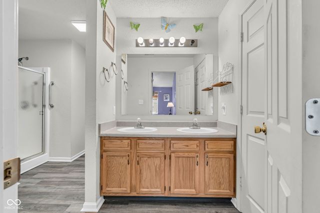 5462 Montavia Circle, Indianapolis, IN 46239