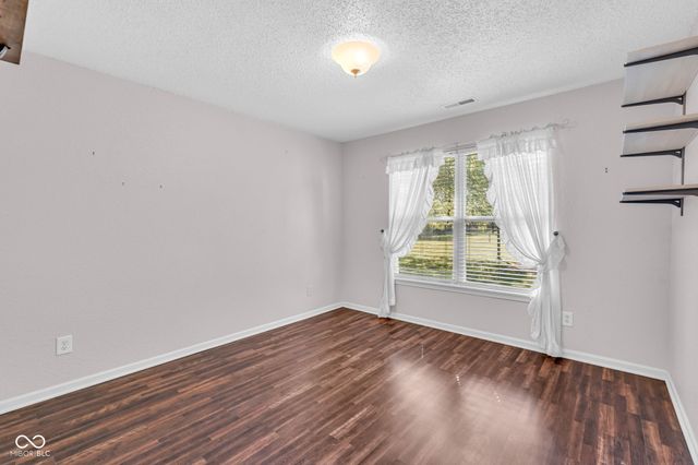5462 Montavia Circle, Indianapolis, IN 46239