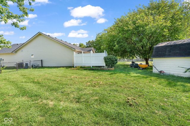 5462 Montavia Circle, Indianapolis, IN 46239