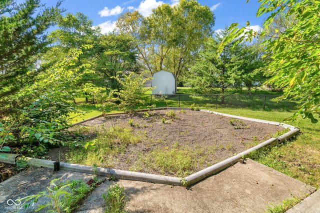 5462 Montavia Circle, Indianapolis, IN 46239