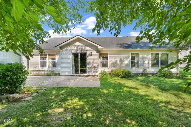5462 Montavia Circle, Indianapolis, IN 46239