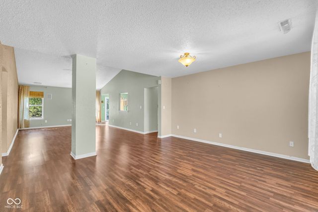 5462 Montavia Circle, Indianapolis, IN 46239