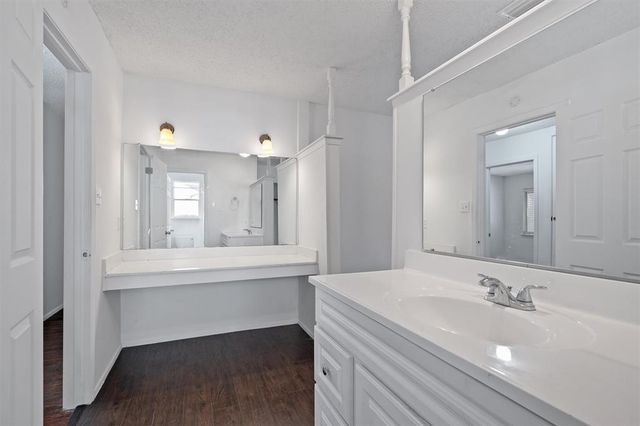 12215 Old Stage TRL, Austin, TX 78750