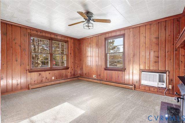 24 S Grove Ave, Highland Springs, VA 23075