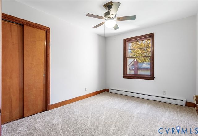 24 S Grove Ave, Highland Springs, VA 23075