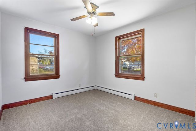 24 S Grove Ave, Highland Springs, VA 23075