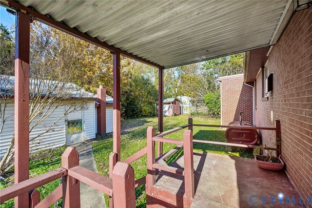 24 S Grove Ave, Highland Springs, VA 23075