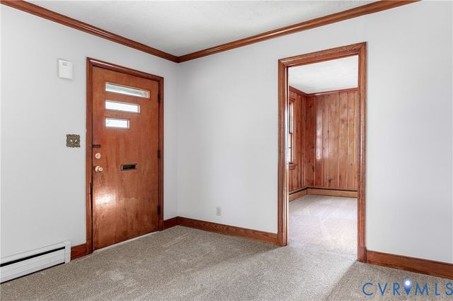 24 S Grove Ave, Highland Springs, VA 23075