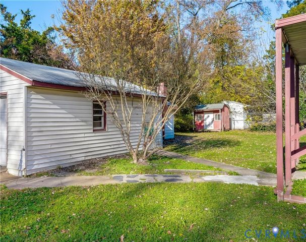 24 S Grove Ave, Highland Springs, VA 23075