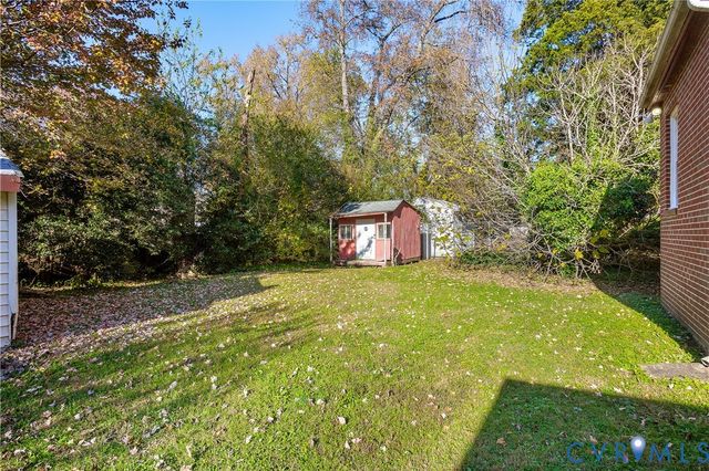 24 S Grove Ave, Highland Springs, VA 23075