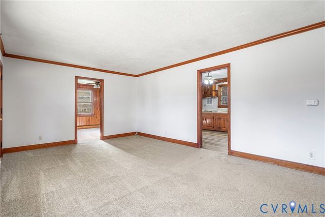 24 S Grove Ave, Highland Springs, VA 23075