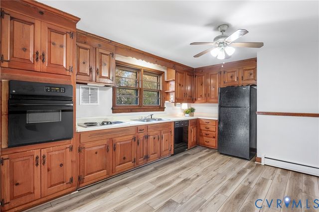 24 S Grove Ave, Highland Springs, VA 23075