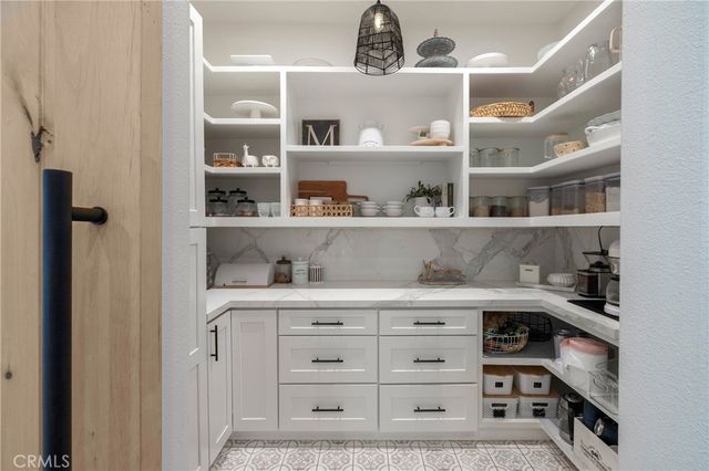 46 Woods Trail, Irvine, CA 92603