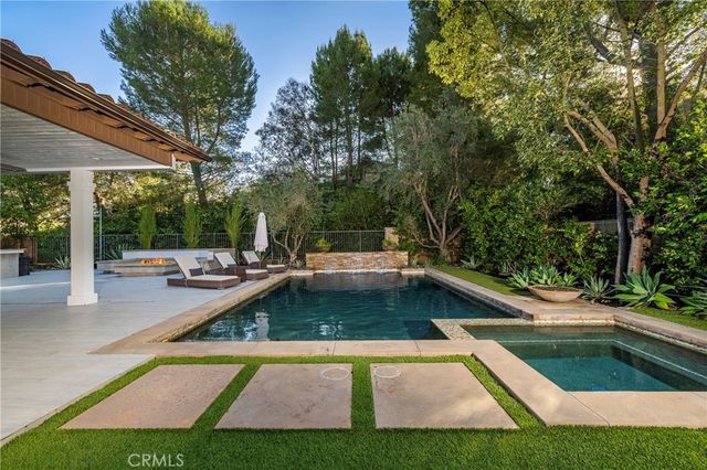 46 Woods Trail, Irvine, CA 92603