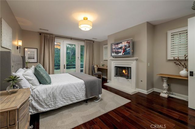 46 Woods Trail, Irvine, CA 92603