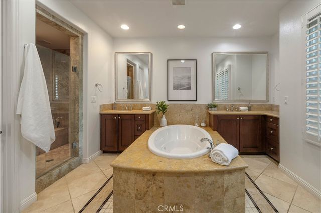 46 Woods Trail, Irvine, CA 92603