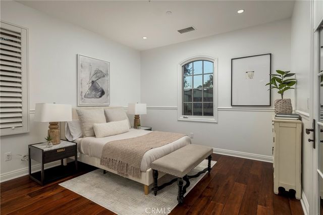 46 Woods Trail, Irvine, CA 92603