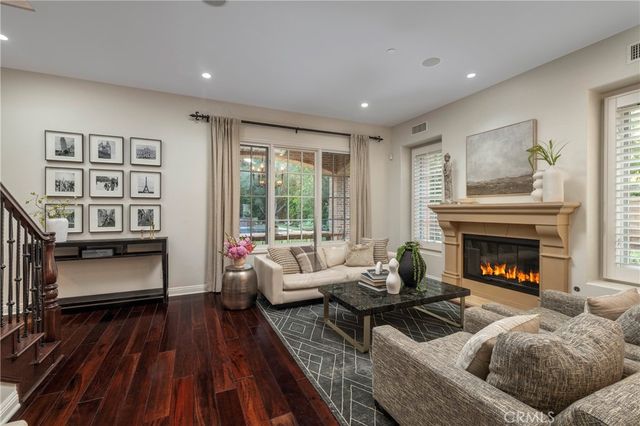 46 Woods Trail, Irvine, CA 92603