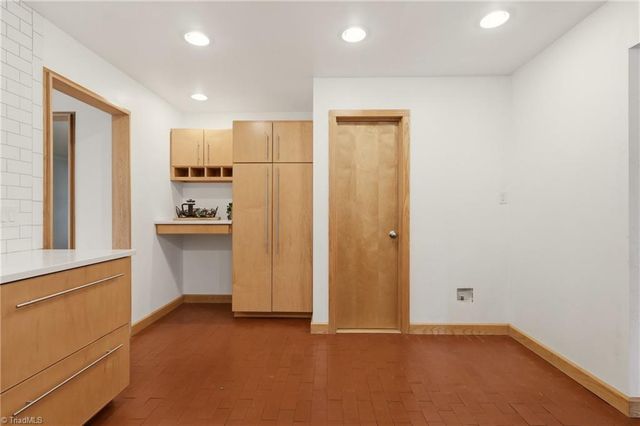 905 Northshore Court, High Point, NC 27265