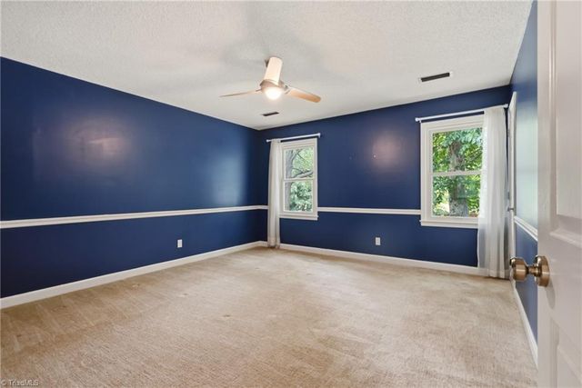 905 Northshore Court, High Point, NC 27265