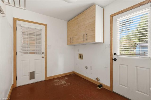 905 Northshore Court, High Point, NC 27265